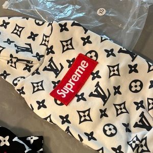 PUPPY EXTRA SMALL TOY DOG HOODIE SWEATER RED BLACK WHITE CLOTHES XS